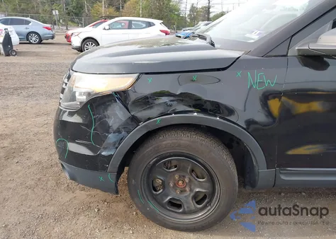 2015 Ford Police Interceptor z USA, uszkodzony, nr VIN 1FM5K8AR0FGB61908